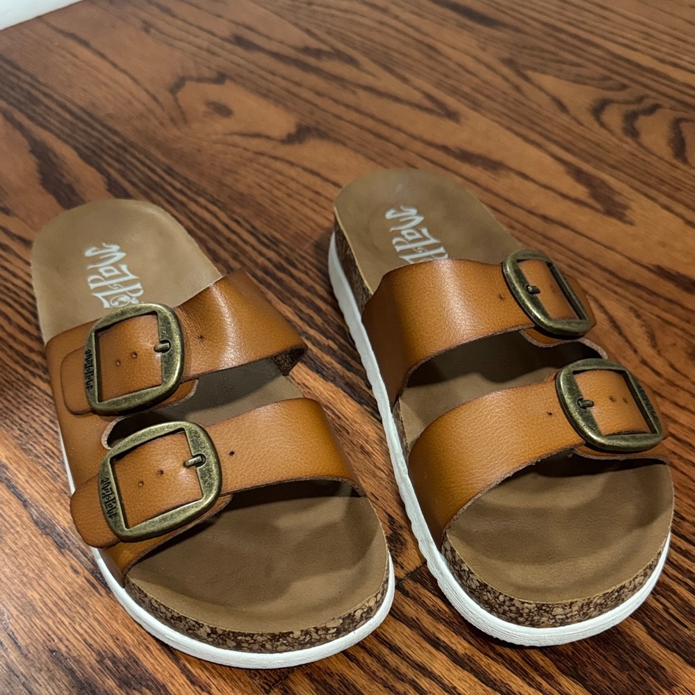 Women's Double Buckle Slide Sandals in Tan